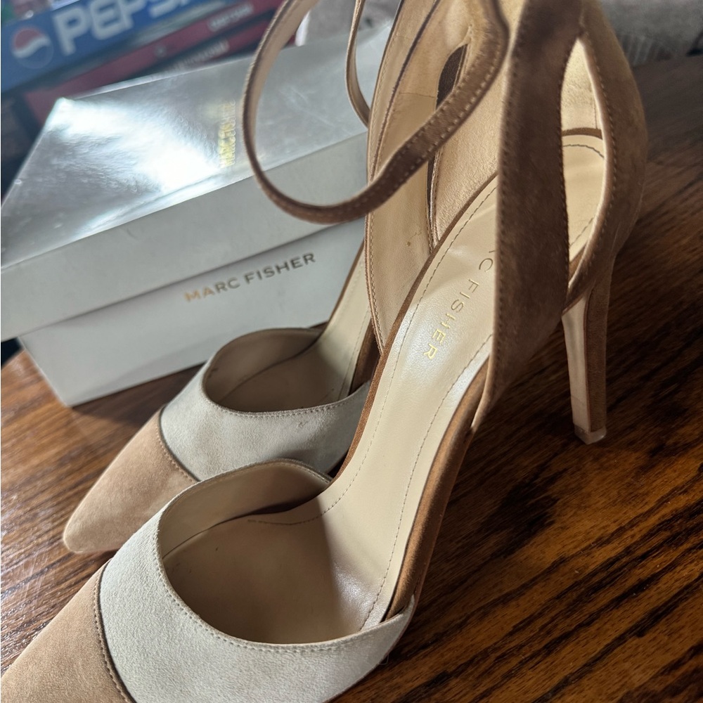 Marc Fischer Women’s  Heels Size 9.5. Suede Brown, Tan & Creme.